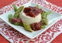 Spargelterrine mit Erdbeer-Chutney