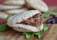 Mini-Pita mit „pulled Wildschwein“