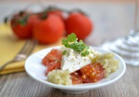 Burrata mit süßen Tomaten und Fenchel