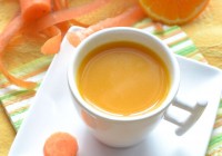 Möhren-Orangen-Suppe mit Ingwer